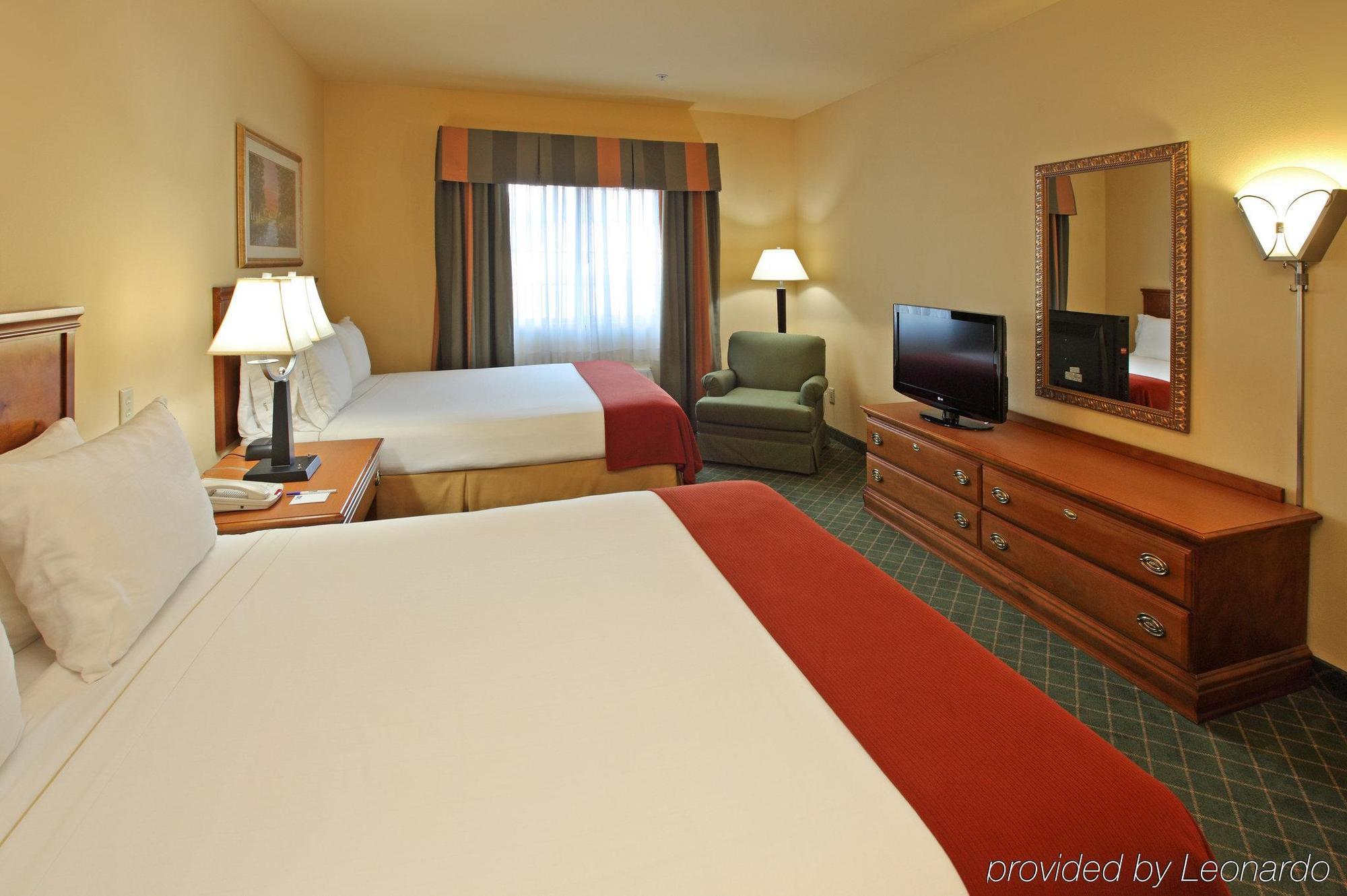 Holiday Inn Express & Suites Magnolia-Lake Columbia Δωμάτιο φωτογραφία